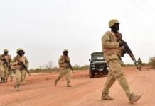 Burkina, Six terroristes