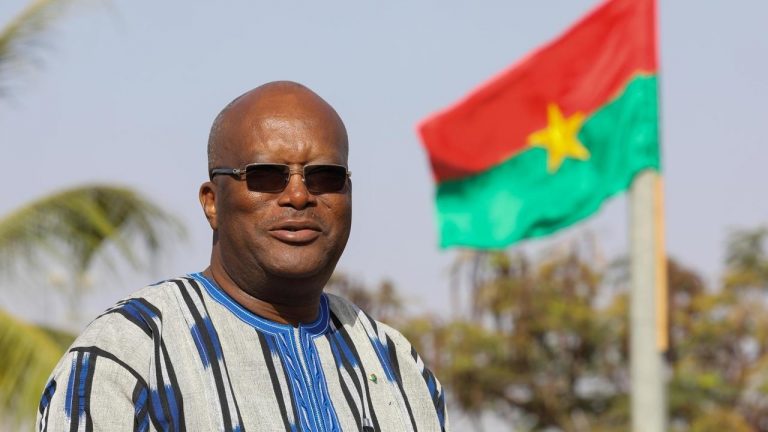Burkina: le président Kaboré candidat à la présidentielle de novembre