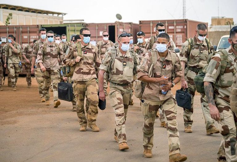 L’armée française remet au Mali sa base militaire à Gossi