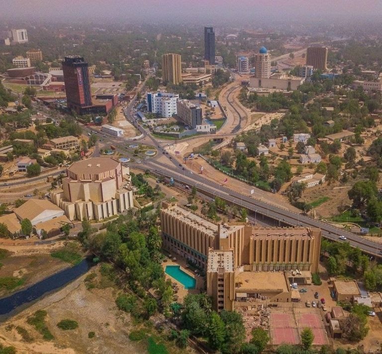 Lancement à Niamey d’une caravane nationale de sensibilisation sur le civisme et le patriotisme en milieu scolaire
