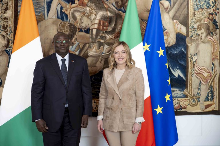 Sommet Italie-Afrique: Le vice président ivoirien rétablit la vérité sur l’identité des migrants