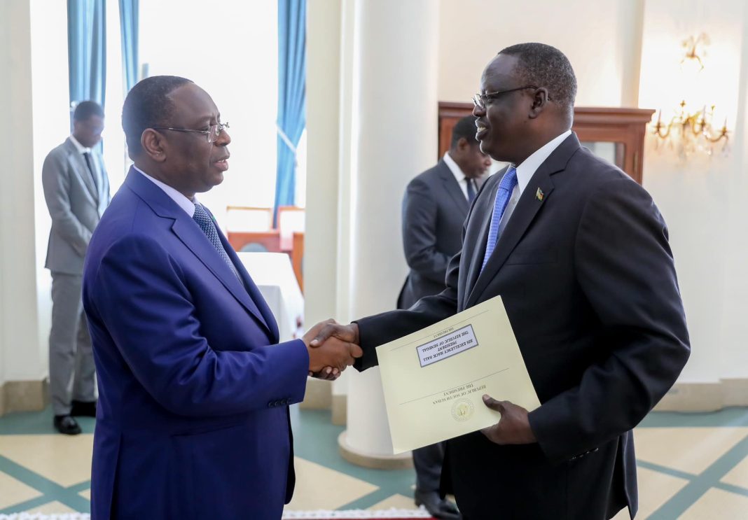 Embalo reçu par macky sall