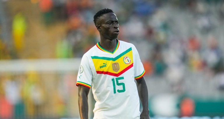 Sénégal: La FSF affirme n’avoir pas reçu la notification d’une sanction de la CAF contre l’international Krépin Diatta (communiqué)