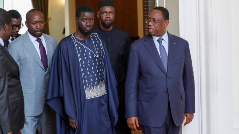 Sénégal: le nouveau président élu va prêter serment mardi