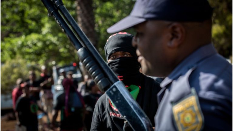 Afrique du Sud: neuf gangsters présumés tués dans un échange de tirs avec la police