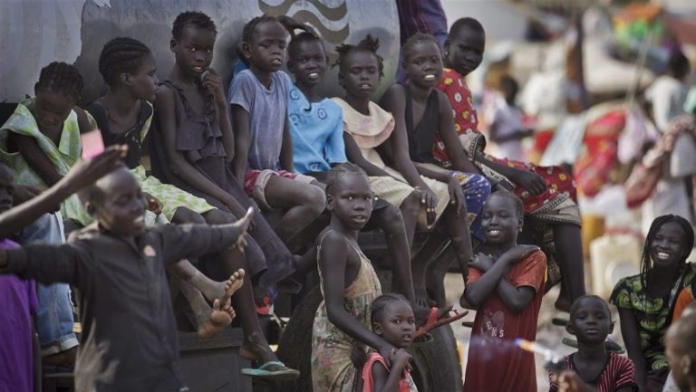 La guerre au Soudan a commencé il y a un an. Les enfants sont parmi les survivants les plus fragiles