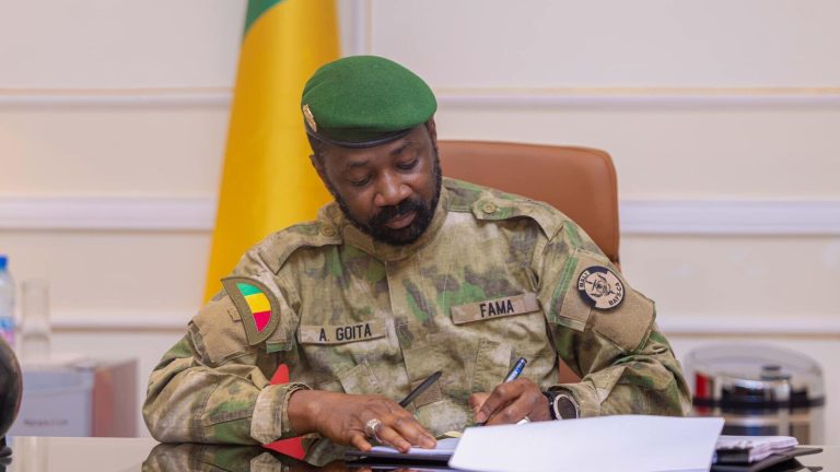 Mali : reddition d’un « important groupe d’hommes armés » dans le nord du pays