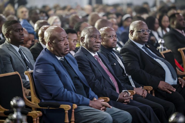 Afrique du Sud: la coalition entre l’ANC et la DA risque d’être instable (S&P)