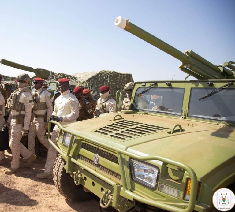 Burkina : Plus de 600 milliards de FCFA dépensés en 2023 pour l’acquisition de matériels militaires (ministre)