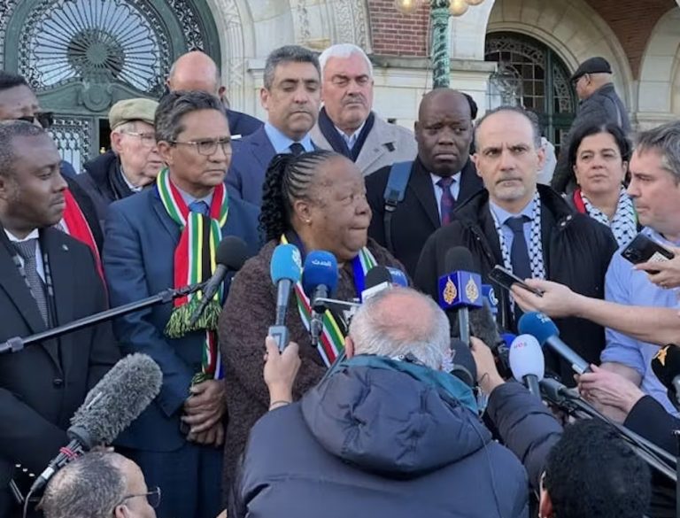 Afrique du Sud: un gouvernement d’unité nationale sera difficile à réaliser et à maintenir (politologue)