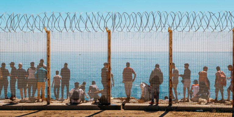 Immigration : 35% des jeunes marocains envisagent de quitter leur pays