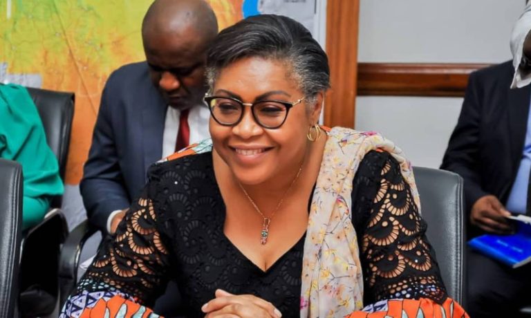 La RDC investit sa première femme Premier ministre