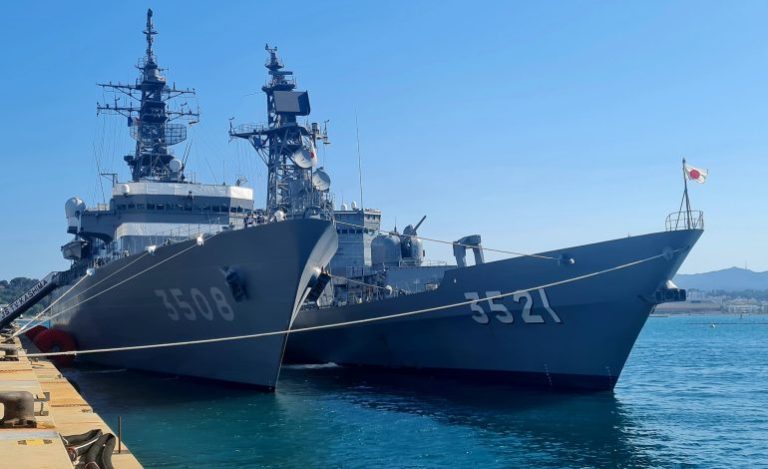Croisière mondiale d’entraînement: deux navires de la Force maritime d’autodéfense japonaise en escale à Dakar