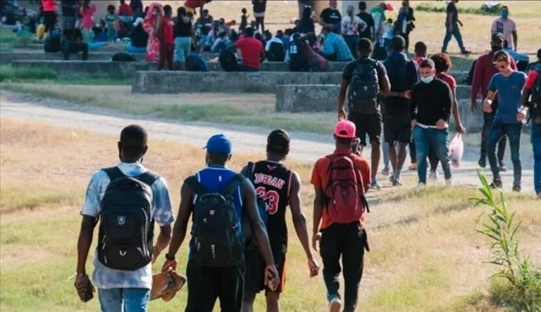 migrants