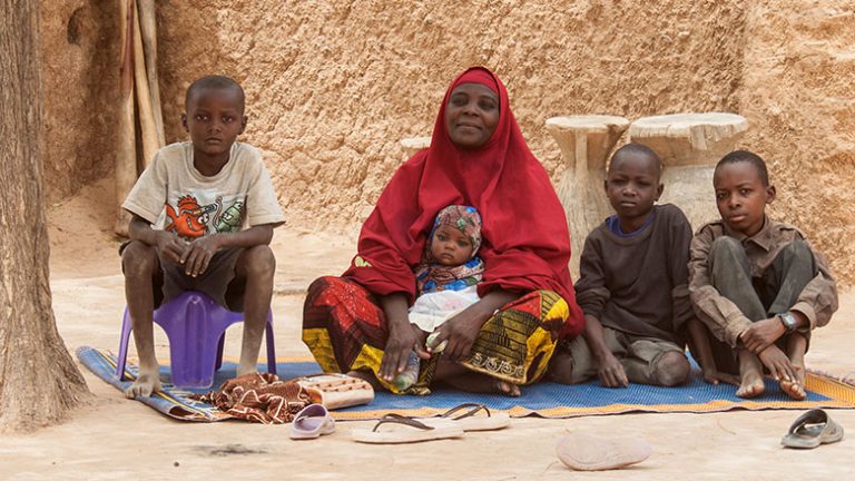 La mise en place de systèmes de protection sociale en Afrique, un droit humain fondamental (Forum)