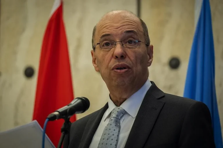 M. Zniber souligne l’importance d’ »un processus multilatéral » pour soutenir les transferts de fonds de la diaspora africaine