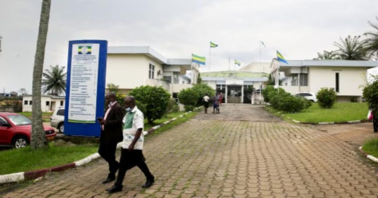 Gabon: le gouvernement entame une vaste opération de recensement des fonctionnaires fictifs