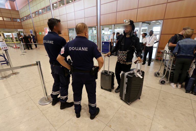 Arrestation d’un ressortissant paraguayen à l’aéroport de Johannesburg en possession de cocaïne (police)