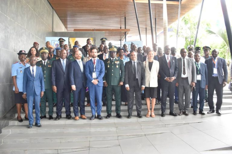 La lutte contre la menace des armes biologiques sous la loupe d’experts à Abidjan