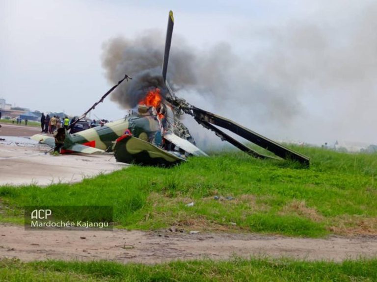 RDC: trois morts dans le crash d’un hélicoptère militaire à Kinshasa
