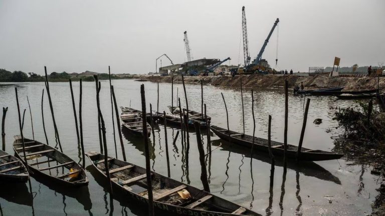 Nigeria: 16 morts et des dizaines de disparus dans le naufrage d’un bateau