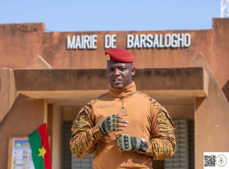 « Le Burkina n’abdiquera jamais » face au terrorisme (président)