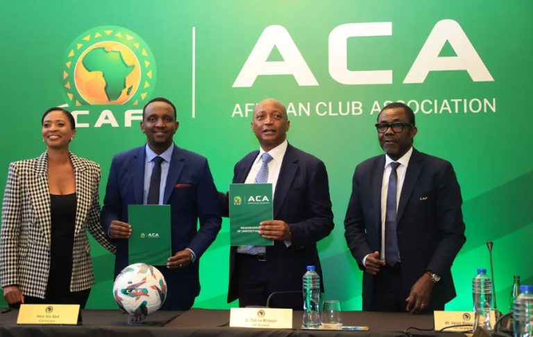 Foot: Signature au Caire d’un protocole d’accord entre la CAF et l’Association des clubs africains