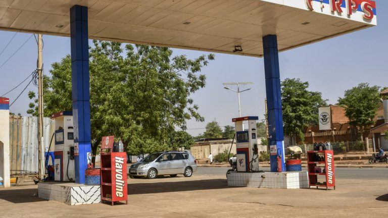 Niger: la capitale Niamey confrontée à une pénurie inédite d’essence