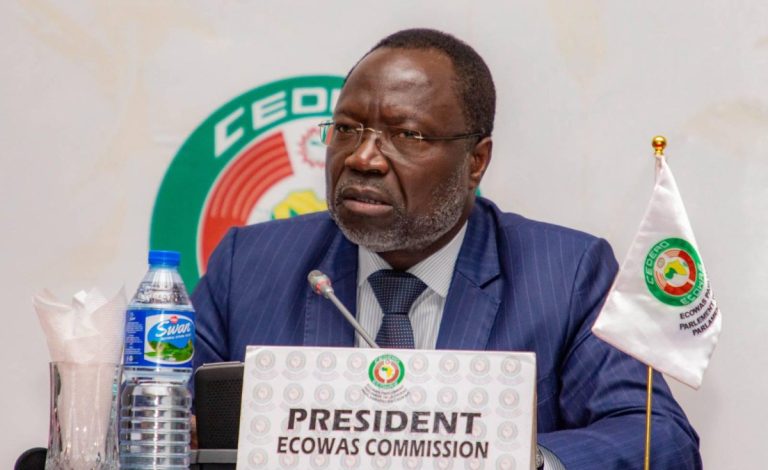 50ème anniversaire de la CEDEAO : le président Omar Alieu Touray appelle à l’unité