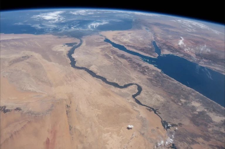 Les EAU et l’Égypte signent un accord pour coopérer dans le domaine spatial