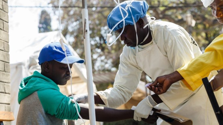Le Nigeria et l’OMS unissent leurs efforts pour endiguer la propagation du choléra